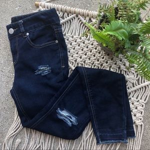 Francesca’s Harper Distressed Jeans Size 25